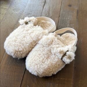 Cat & Jack Cream Fuzzy Slip-On Kids Slippers with Back Strap